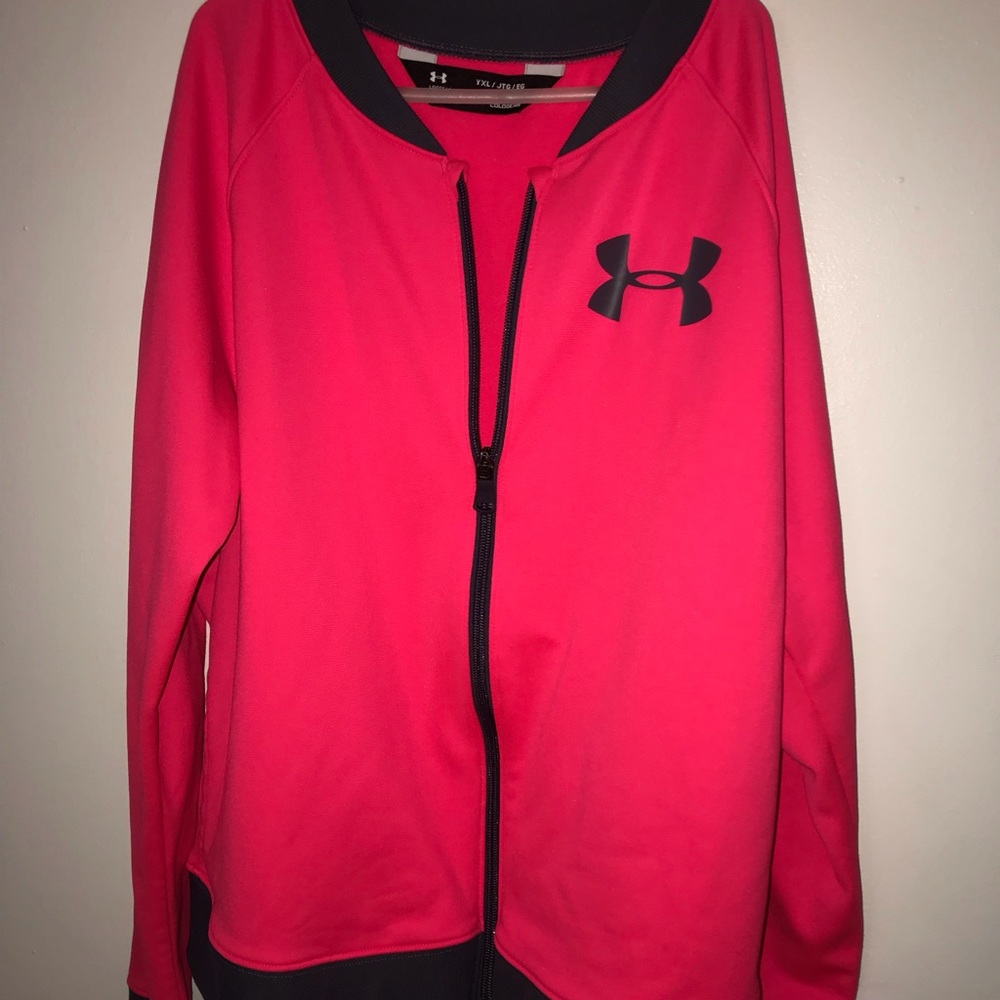 Under armour sweatshirt